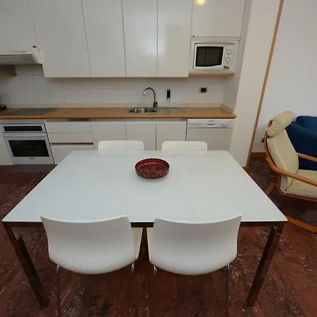 Edificio Gaviota 4 *